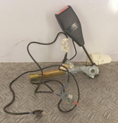 Attache ceinture avant gauche RENAULT CLIO 2 Photo n°3