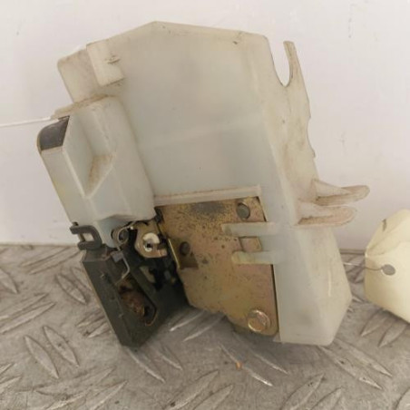 Serrure arriere droit RENAULT CLIO 2