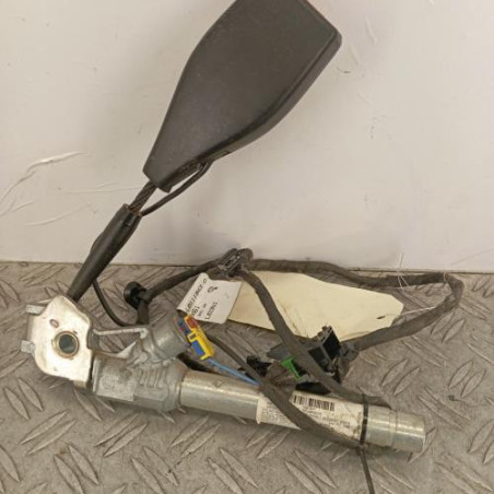 Attache ceinture avant gauche RENAULT KANGOO 2