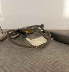 Attache ceinture avant gauche RENAULT KANGOO 2 Photo n°3