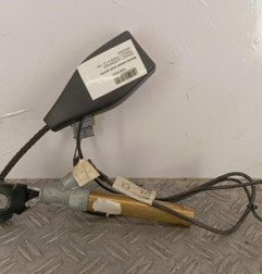 Attache ceinture avant gauche RENAULT TWINGO 1 Photo n°1