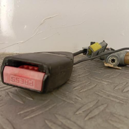 Attache ceinture avant gauche RENAULT TWINGO 1
