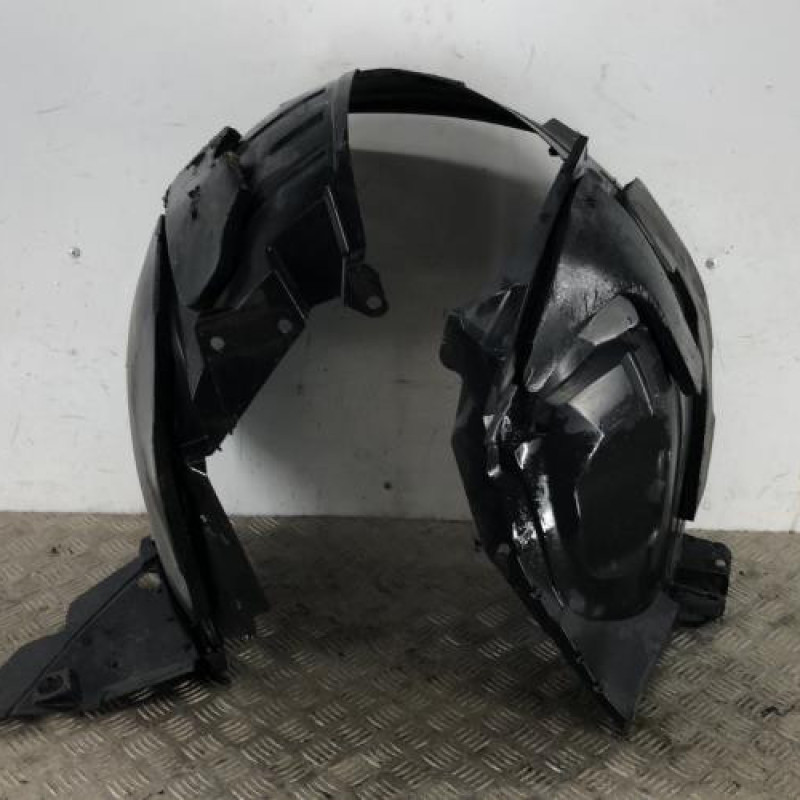 Pare boue avant droit NISSAN QASHQAI 1