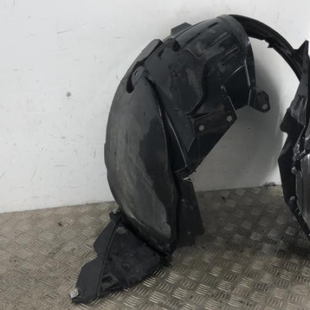 Pare boue avant droit NISSAN QASHQAI 1