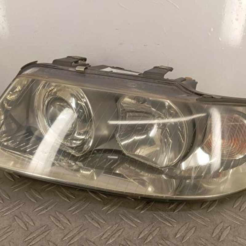 Optique avant principal gauche (feux)(phare) AUDI A3 1