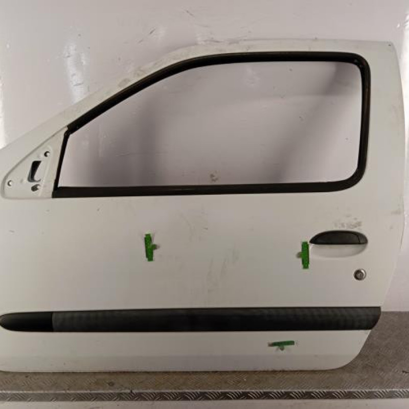 Porte avant gauche RENAULT CLIO 2 CAMPUS