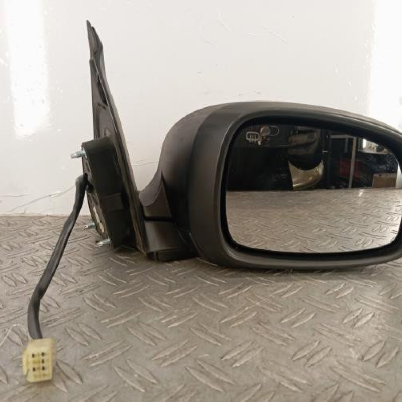 Retroviseur droit SUZUKI SWIFT 3
