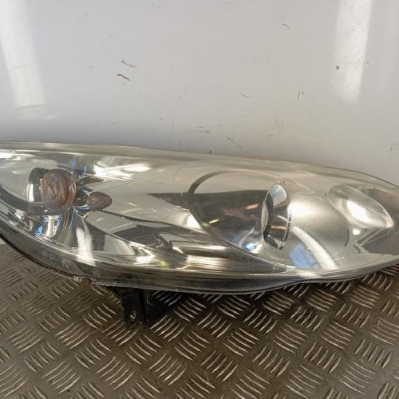 Optique avant principal droit (feux)(phare) PEUGEOT 407
