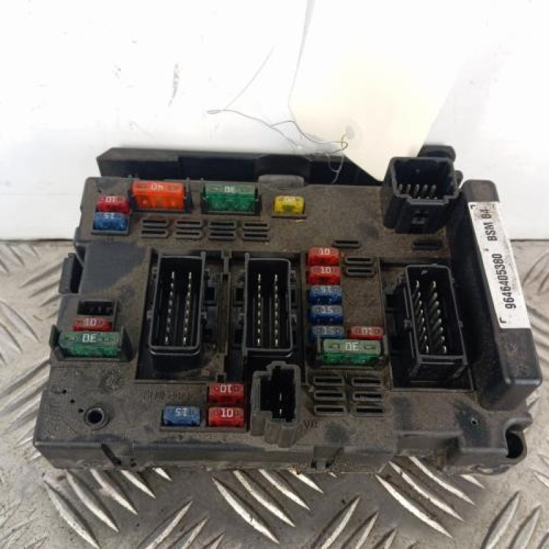 Boitier servitude moteur (BSM) PEUGEOT 307