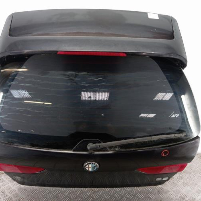 Malle/Hayon arriere ALFA ROMEO 156