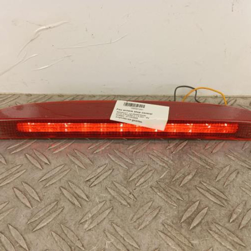 Feu arriere stop central RENAULT CLIO 2