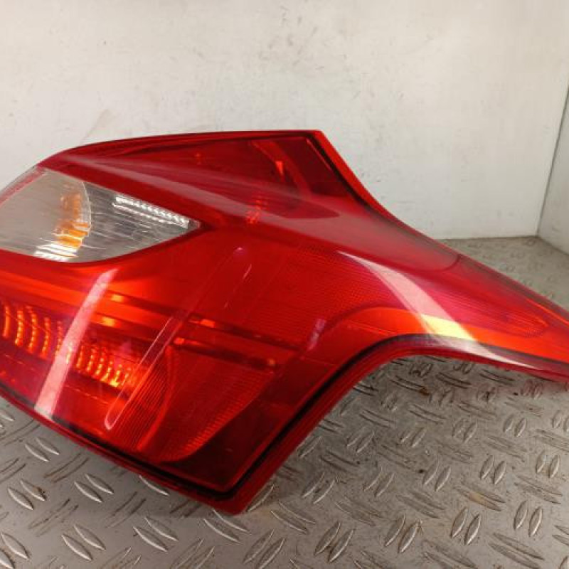Feu arriere principal droit (feux) FORD FOCUS 3 Feu arriere principal droit (feux) FORD FOCUS 3