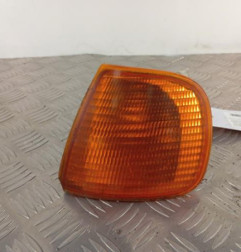 Optique avant secondaire gauche (feux)(clignotant) VOLKSWAGEN CADDY 2 Photo n°1