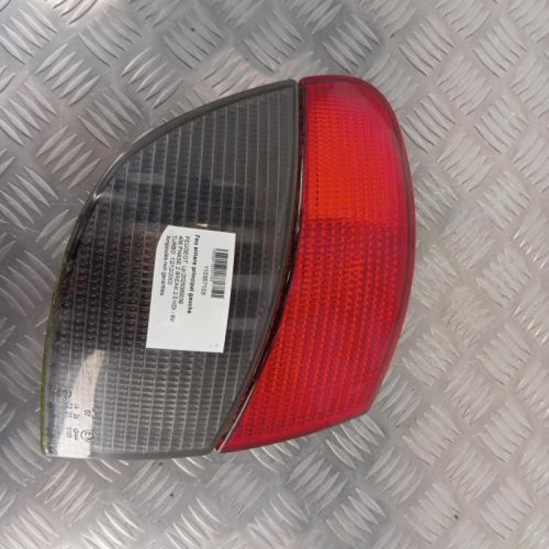 Feu arriere principal gauche (feux) PEUGEOT 406 Feu arriere principal gauche (feux) PEUGEOT 406