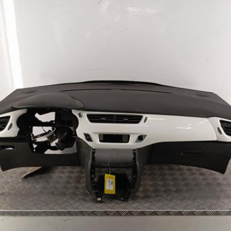 Tableau de bord CITROEN C3 2