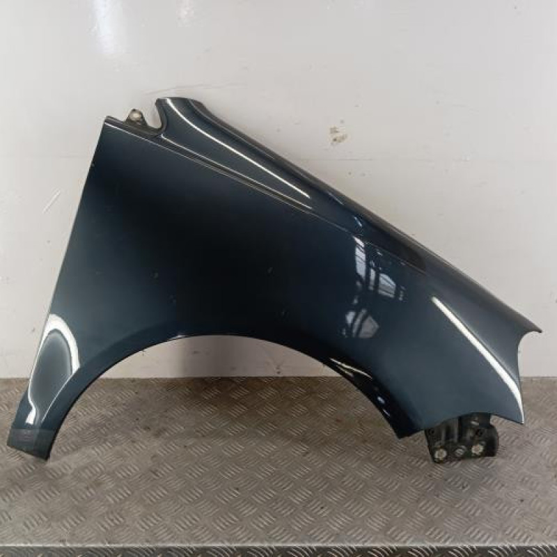Aile avant droit VOLKSWAGEN POLO 4