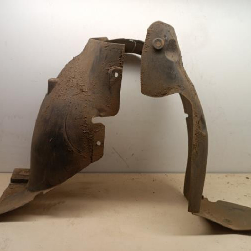 Pare boue avant gauche PEUGEOT 206 Pare boue avant gauche PEUGEOT 206