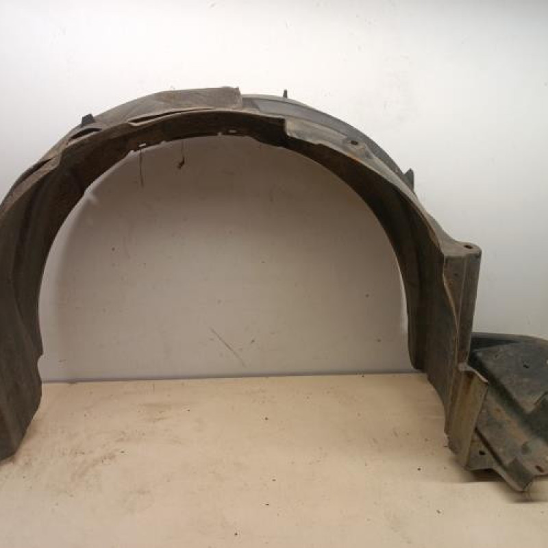 Pare boue avant gauche TOYOTA COROLLA VERSO 2