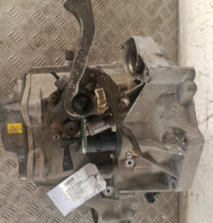 Boite de vitesses VOLKSWAGEN FOX Photo n°3