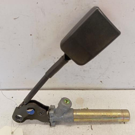 Attache ceinture avant gauche PEUGEOT 306 Photo n°1