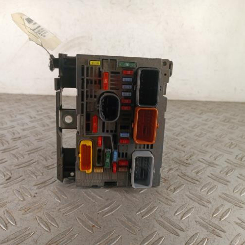 Boitier servitude moteur (BSM) PEUGEOT 308 1 SW