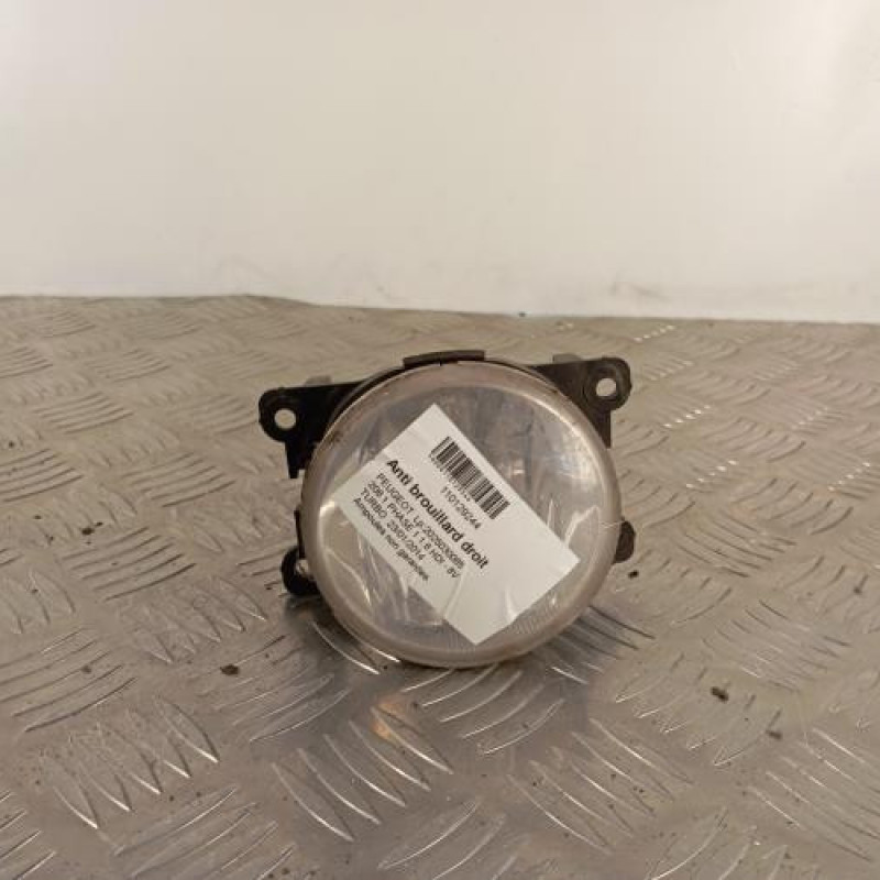 Anti brouillard droit (feux) PEUGEOT 208 1 Anti brouillard droit (feux) PEUGEOT 208 1