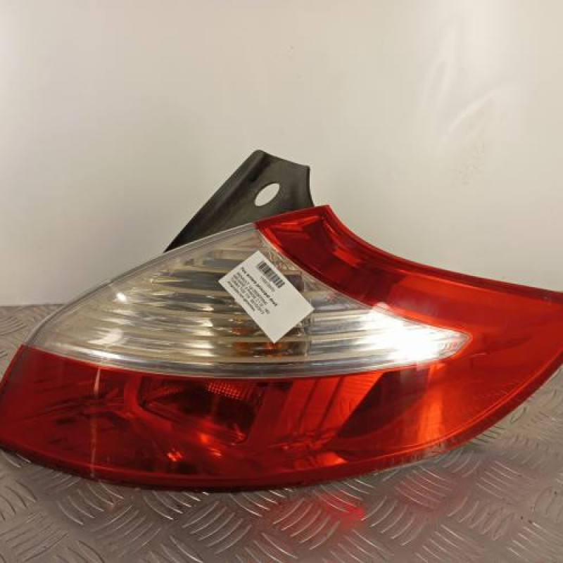 Feu arriere principal droit (feux) RENAULT MEGANE 3 Feu arriere principal droit (feux) RENAULT MEGANE 3