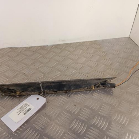 Feu arriere stop central RENAULT CLIO 2