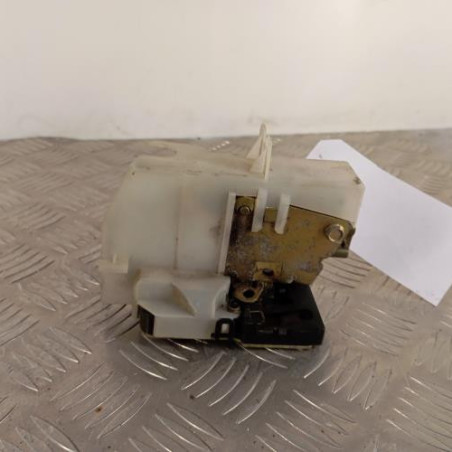 Serrure arriere droit RENAULT CLIO 2 Photo n°1