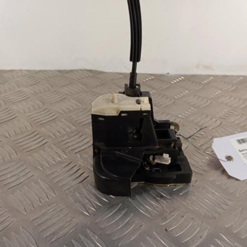 Serrure avant droit RENAULT CLIO 2