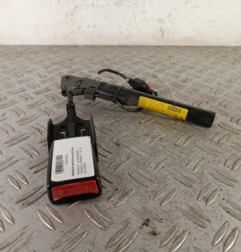 Attache ceinture avant droit RENAULT TWINGO 2