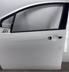 Porte avant gauche TOYOTA YARIS 3 Photo n°1