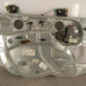 Leve vitre electrique avant gauche VOLKSWAGEN POLO 4