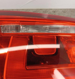 Feu arriere secondaire gauche (feux) VOLKSWAGEN GOLF