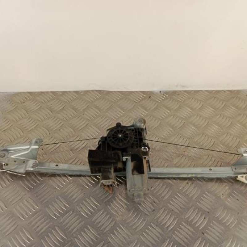 Leve vitre electrique arriere droit OPEL ZAFIRA B