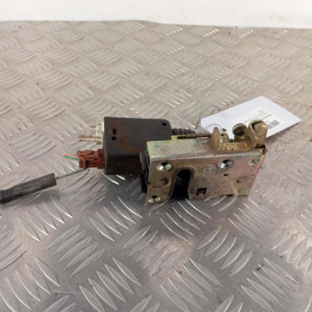 Serrure avant gauche PEUGEOT 106