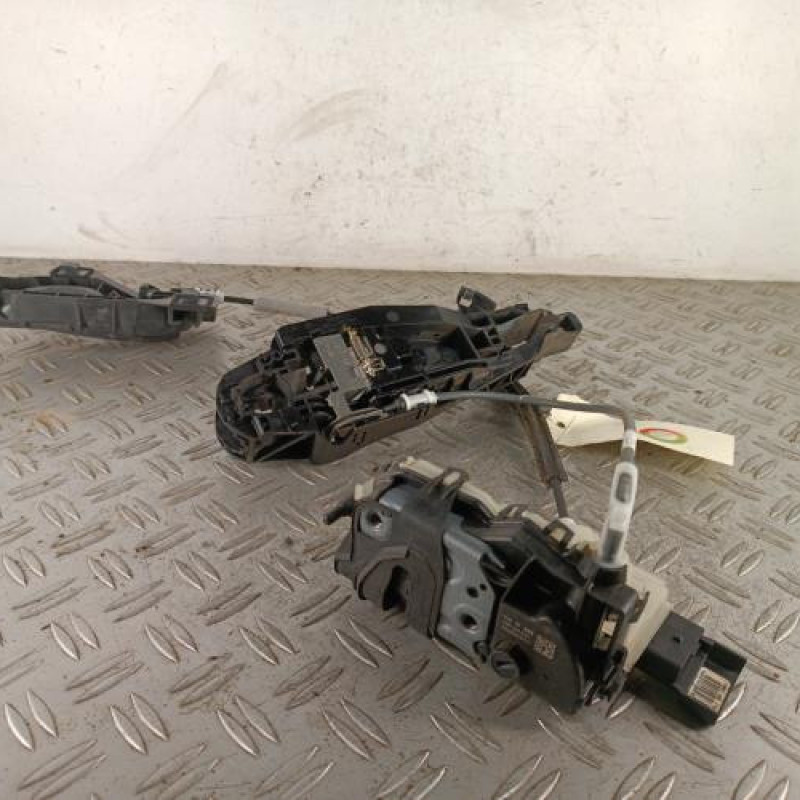 Serrure avant droit PEUGEOT PARTNER 3 Serrure avant droit PEUGEOT PARTNER 3