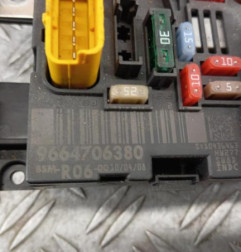 Boitier servitude moteur (BSM) PEUGEOT 308 1