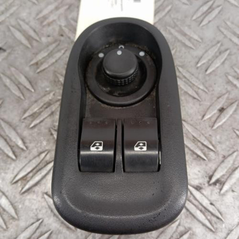 Interrupteur de leve vitre avant gauche RENAULT MASTER 3