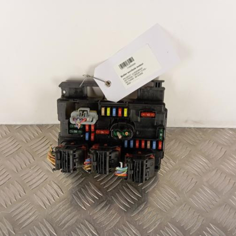 Boitier servitude moteur (BSM) PEUGEOT 207 Boitier servitude moteur (BSM) PEUGEOT 207