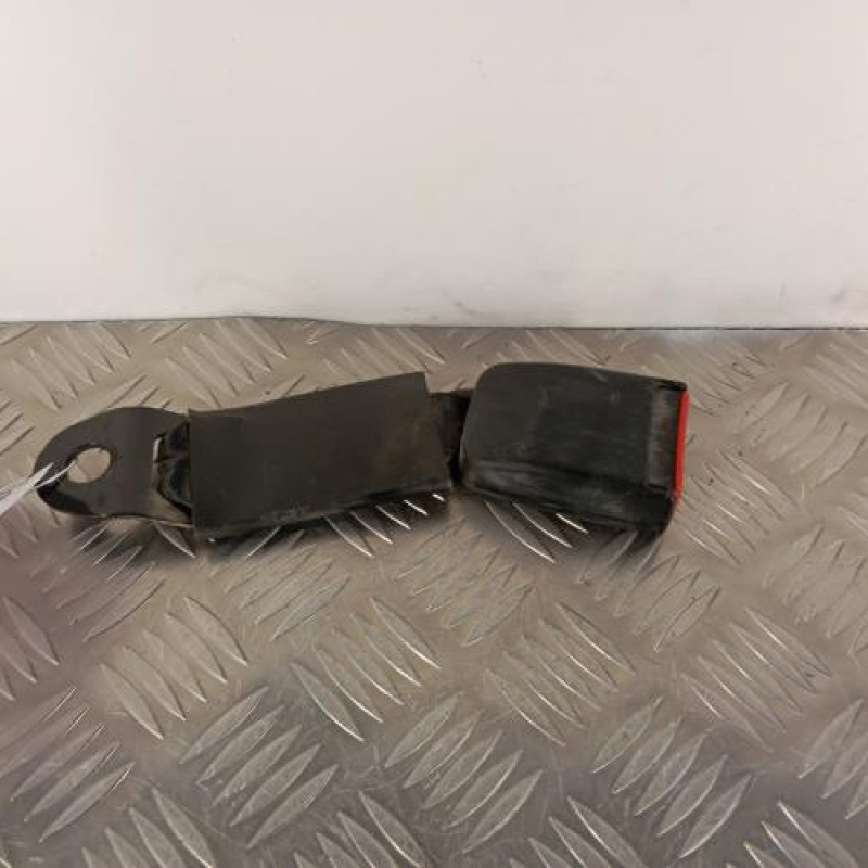 Attache ceinture avant droit RENAULT MASTER 2