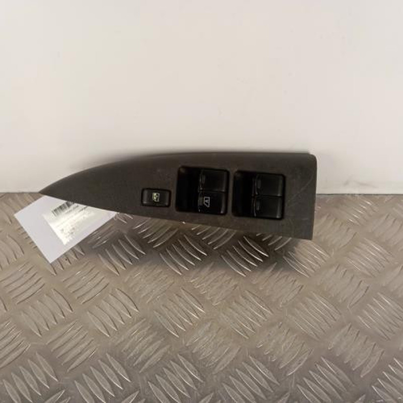Interrupteur de leve vitre avant gauche NISSAN NOTE 1