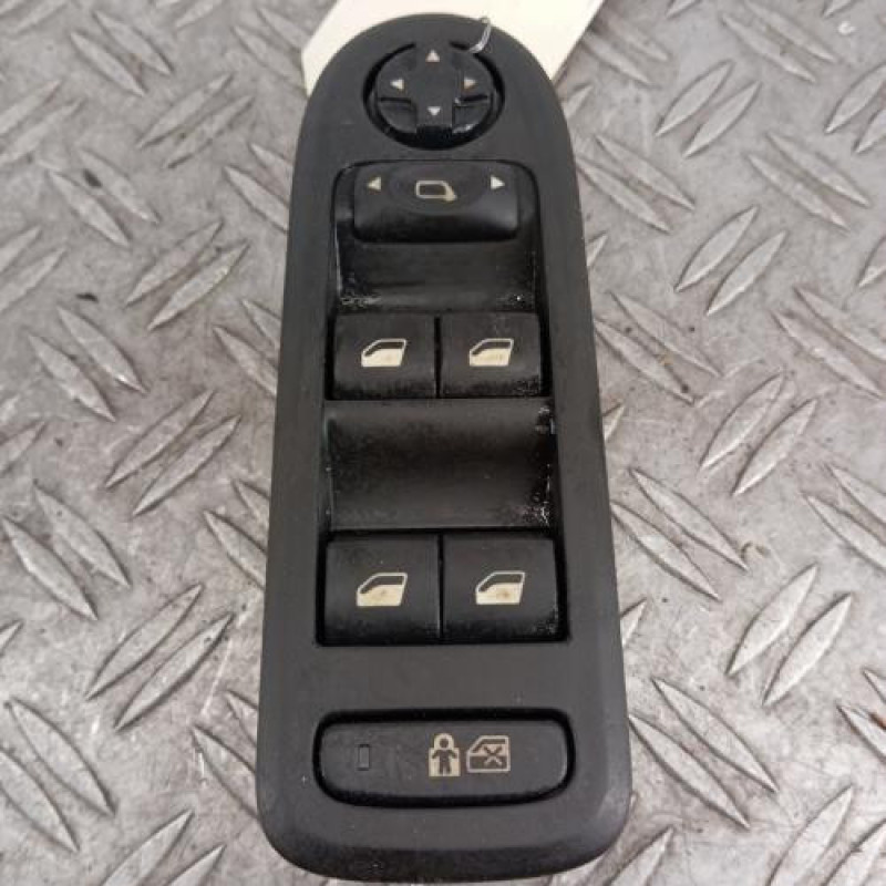 Interrupteur de leve vitre avant gauche PEUGEOT 308 1 SW