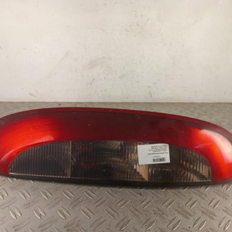 Feu arriere principal droit (feux) OPEL CORSA C Feu arriere principal droit (feux) OPEL CORSA C