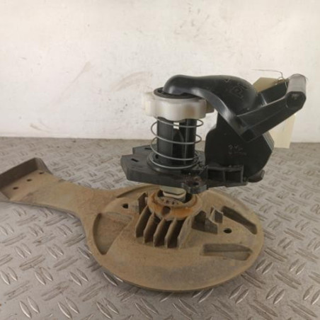 Treuil de roue de secours RENAULT CLIO 3 Photo n°1