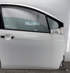 Porte avant droit TOYOTA YARIS 3 Photo n°1