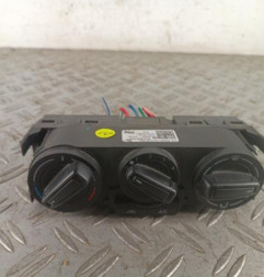 Commande chauffage VOLKSWAGEN POLO 5 Photo n°1