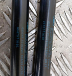 Verin de coffre CITROEN C4 PICASSO 1