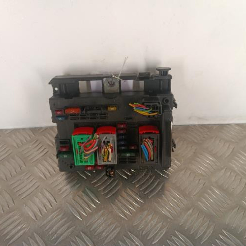 Boitier servitude moteur (BSM) PEUGEOT 206 Boitier servitude moteur (BSM) PEUGEOT 206