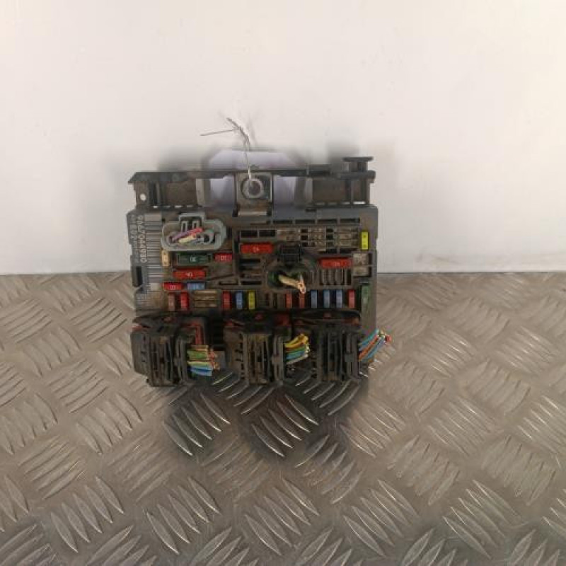 Boitier servitude moteur (BSM) CITROEN C4 PICASSO 1 Boitier servitude moteur (BSM) CITROEN C4 PICASSO 1